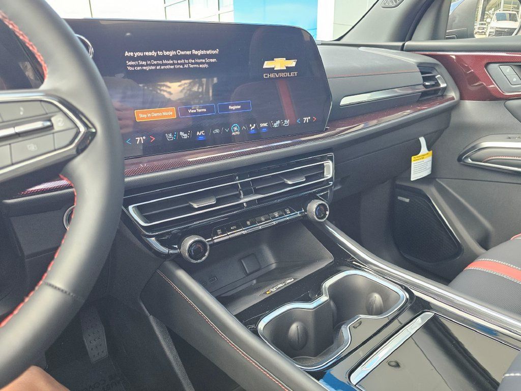 New 2027 Chevrolet Traverse RS AWD/4WD image 32