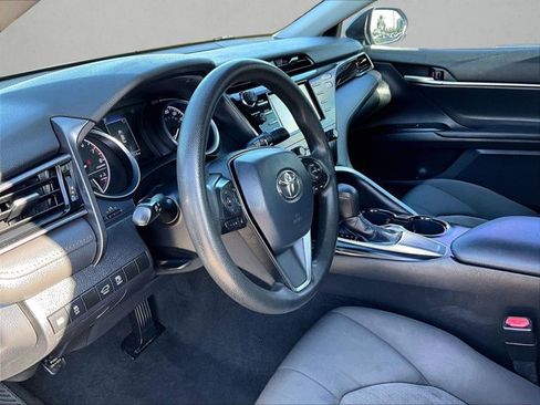 Used 2020 Toyota Camry LE FWD image 14