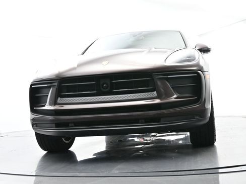 Certified 2023 Porsche Macan image 54