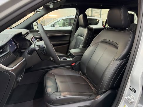 New 2026 Jeep Grand Cherokee Limited w/ Limited Altitude Package image 31