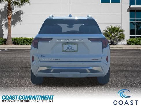 Used 2026 GMC Terrain Denali AWD/4WD image 7