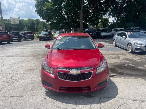 Used 2011 Chevrolet Cruze LT FWD image 2