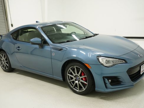 Used 2018 Subaru BRZ Limited w/ 50th Anniversary Edition image 3