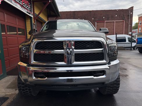 Used 2018 RAM 2500 Tradesman w/ Chrome Appearance Group image 8