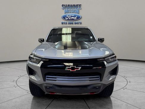 Used 2024 Chevrolet Colorado ZR2 w/ Technology Package image 2