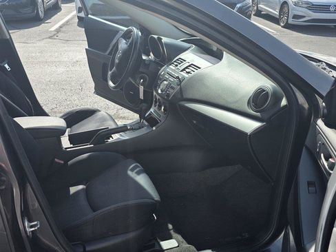 Used 2011 MAZDA MAZDA3 s Sport FWD image 12