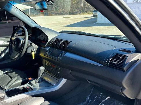 Used 2005 BMW X5 4.8is image 14