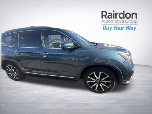 Used 2019 Honda Pilot Touring image 1