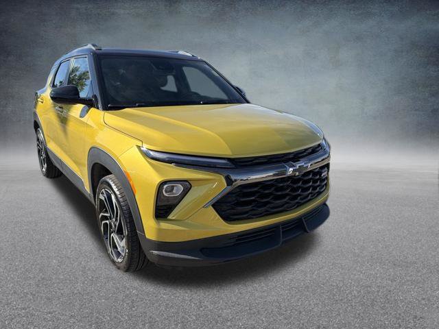 Used 2025 Chevrolet TrailBlazer RS w/ Convenience Package AWD/4WD image 5