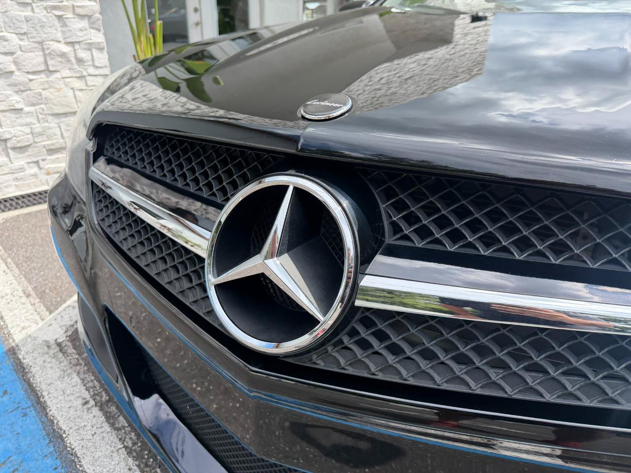 Used 2011 Mercedes-Benz SL 550 image 5