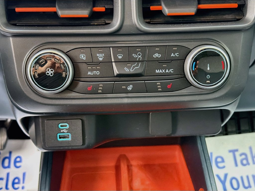 Used 2024 Ford Maverick XLT w/ XLT Luxury Package FWD image 17
