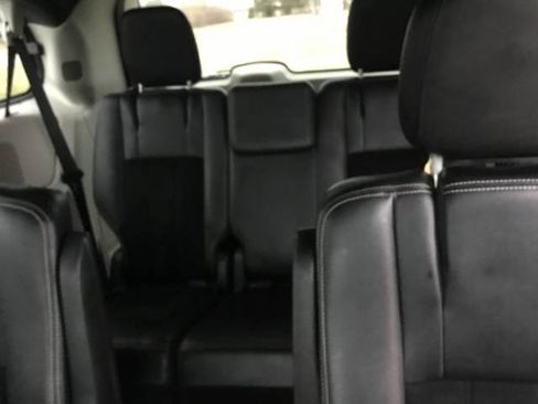 Used 2018 Dodge Grand Caravan SXT image 10