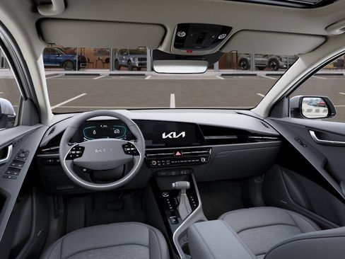 New 2026 Kia Niro FWD image 14