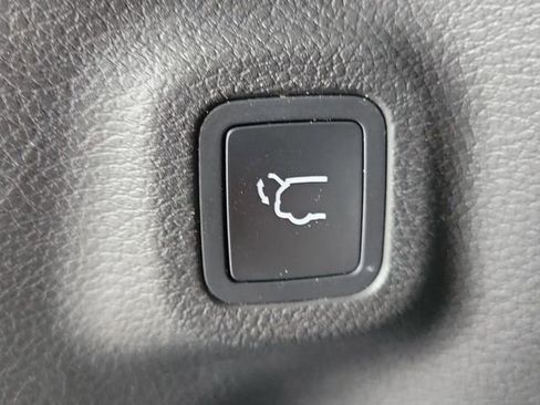 Used 2022 Jeep Compass Altitude w/ Convenience Group image 34