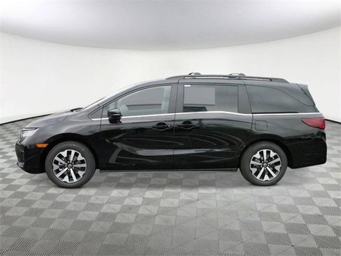 New 2026 Honda Odyssey EX-L image 3