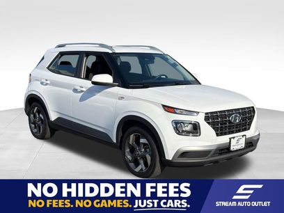 Used 2023 Hyundai Venue SEL w/ Cargo Package