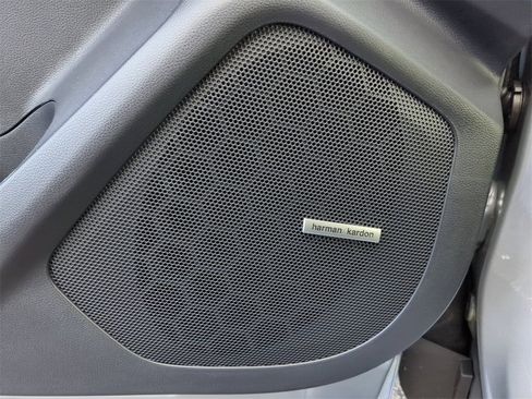 New 2025 Subaru Ascent Limited image 19