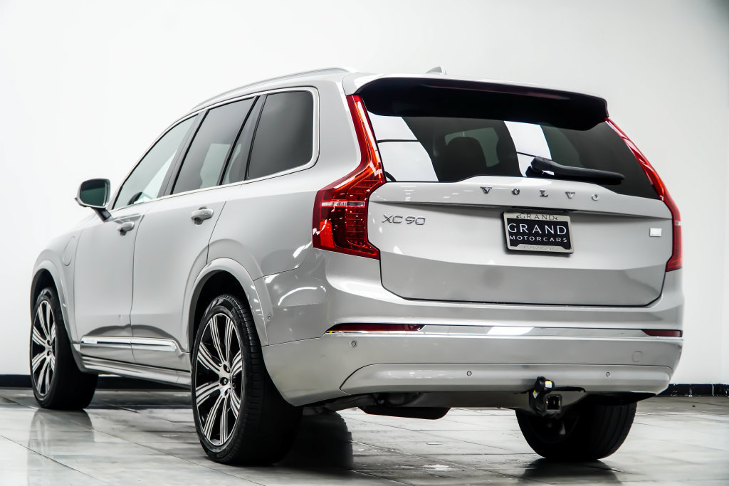 Used 2024 Volvo XC90 T8 Plus AWD/4WD image 16