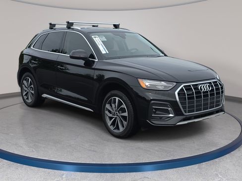 Used 2021 Audi Q5 2.0T Premium w/ Convenience Package AWD/4WD image 3