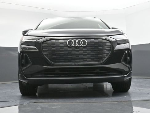 Used 2023 Audi Q4 e-tron Prestige w/ Black Optic Package image 26