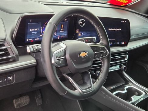 Certified 2025 Chevrolet Traverse LT w/ Driver Confidence Package AWD/4WD image 19