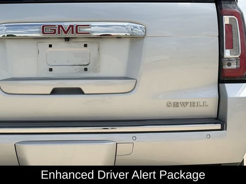 Used 2018 GMC Yukon Denali w/ Denali Ultimate Package RWD image 9