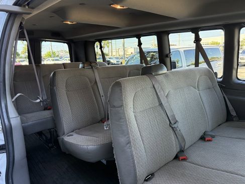Used 2023 Chevrolet Express 3500 LS RWD image 15