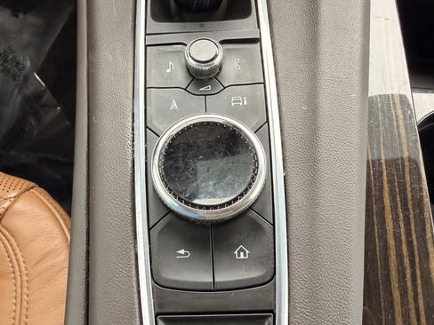 Used 2021 Cadillac Escalade ESV Premium Luxury AWD/4WD image 74