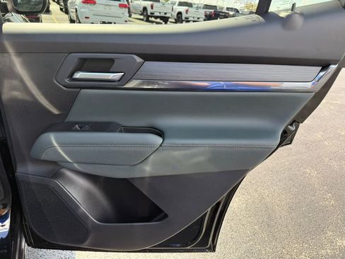 New 2026 GMC Terrain AT4 AWD/4WD image 36