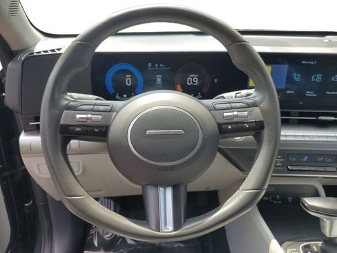Used 2024 Hyundai Kona SEL FWD image 8