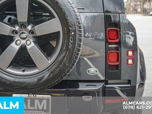 Used 2023 Land Rover Defender 110 X-Dynamic SE AWD/4WD image 13