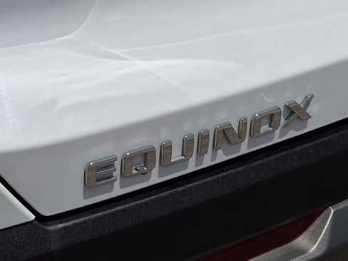 Used 2025 Chevrolet Equinox LT FWD image 31