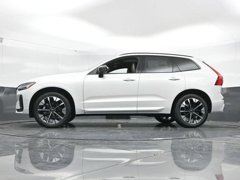 New 2026 Volvo XC60 B5 Plus w/ Climate Package image 44