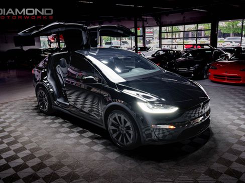 Used 2022 Tesla Model X Plaid AWD/4WD image 3