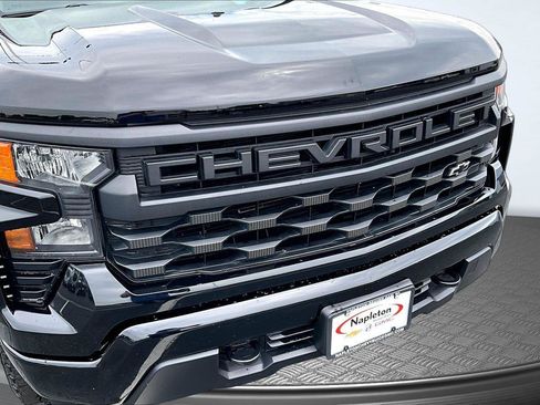 Used 2023 Chevrolet Silverado 1500 Custom AWD/4WD image 29
