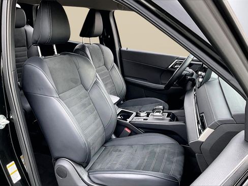 Used 2024 Mitsubishi Outlander SE image 21