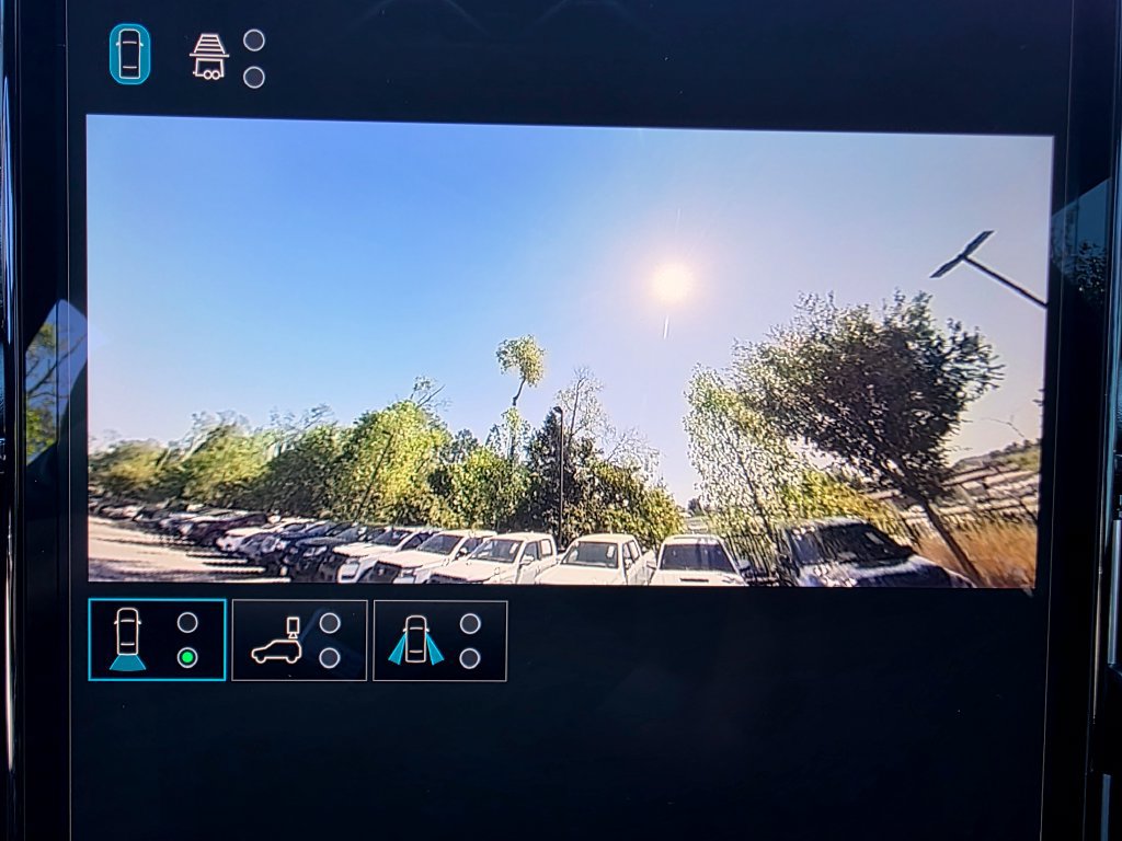 Used 2025 GMC Yukon AT4 AWD/4WD image 28