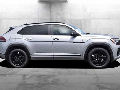 New 2026 Volkswagen Atlas Cross Sport SEL R-Line AWD/4WD image 5