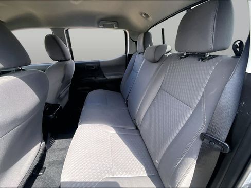 Used 2021 Toyota Tacoma SR AWD/4WD image 19