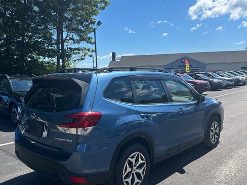 Used 2024 Subaru Forester Premium AWD/4WD image 5