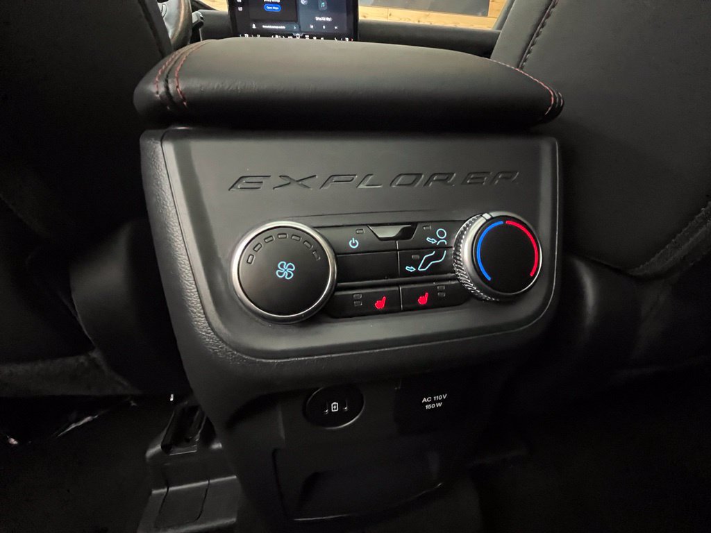 Used 2025 Ford Explorer ST-Line w/ Premium Package AWD/4WD image 36