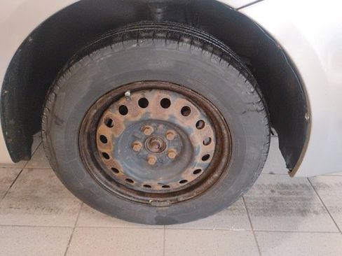 Used 2008 Toyota Sienna LE image 9