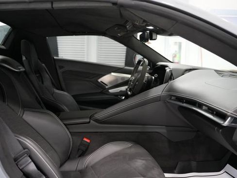 Used 2025 Chevrolet Corvette Z06 image 16