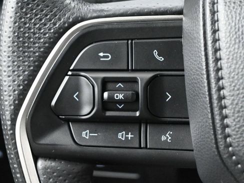 Used 2025 Toyota Tundra SR5 w/ SR5 Premium Package AWD/4WD image 6