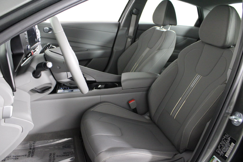 Certified 2026 Hyundai Elantra SEL Sport Premium FWD image 20