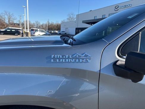 Used 2024 Chevrolet Silverado 1500 High Country w/ High Country Premium Package image 9