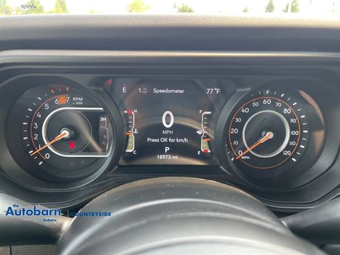 Used 2024 Jeep Wrangler Unlimited Rubicon w/ Technology Group AWD/4WD image 13