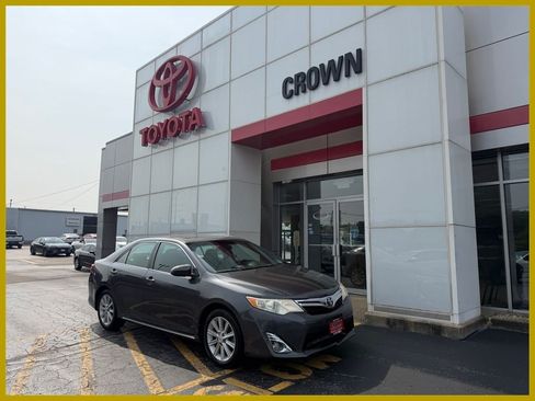 Used 2012 Toyota Camry XLE FWD image 1