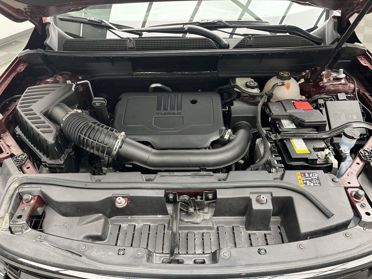Certified 2023 GMC Acadia SLE w/ Driver Convenience Package AWD/4WD image 31