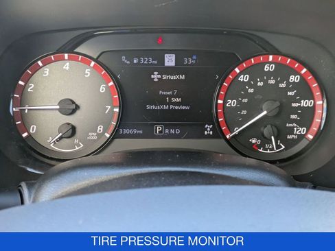 Used 2023 Nissan Frontier PRO-4X w/ Pro Convenience Package image 13